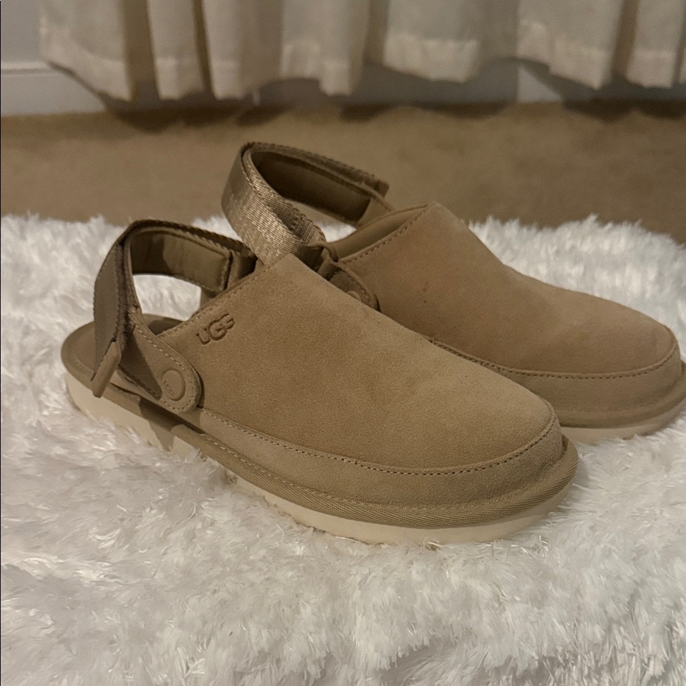 UGG Kids Tan Suede Sandals